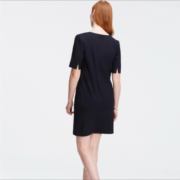 Ann Taylor Navy Split Neck Shift Dress 4 EUC - Picture 2 of 10
